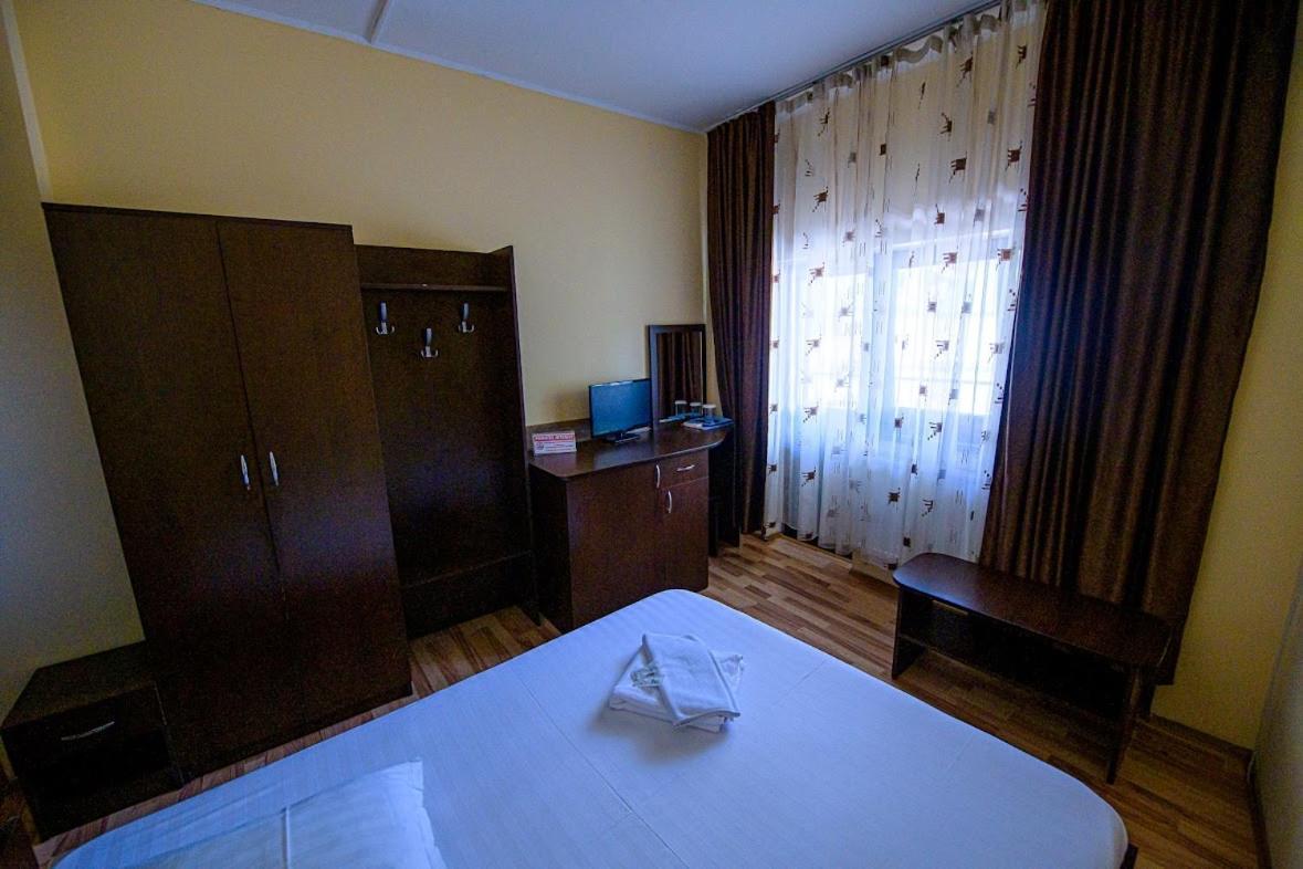 Pensiunea Domneasca Piteşti Kültér fotó